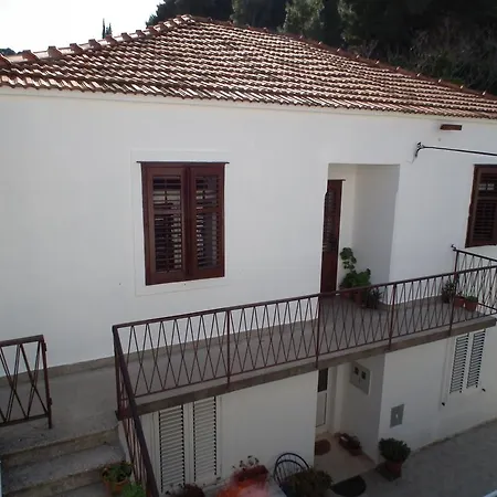 Adriana Apartman Zuljana